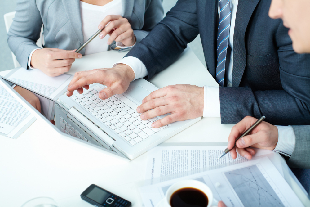 MACS EDGE - Corporate Advisory